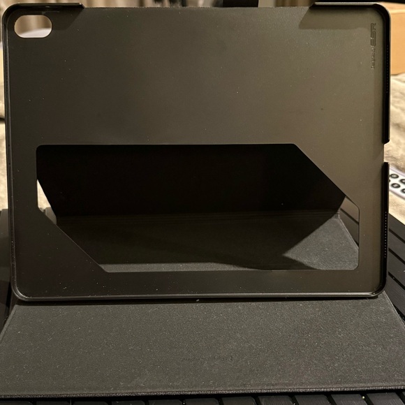 📱Value Bundle 3 iPad Pro Folio Cases & Bumper
⭐️ Bonus Eligible - Picture 5 of 6